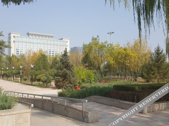 Yinchuan Golden Snail Hotel Apartment — фото 1