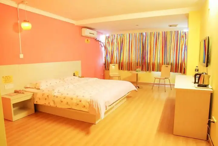 Дунгуань: Jiaying Chain Hotel Dongguan Nancheng Branch