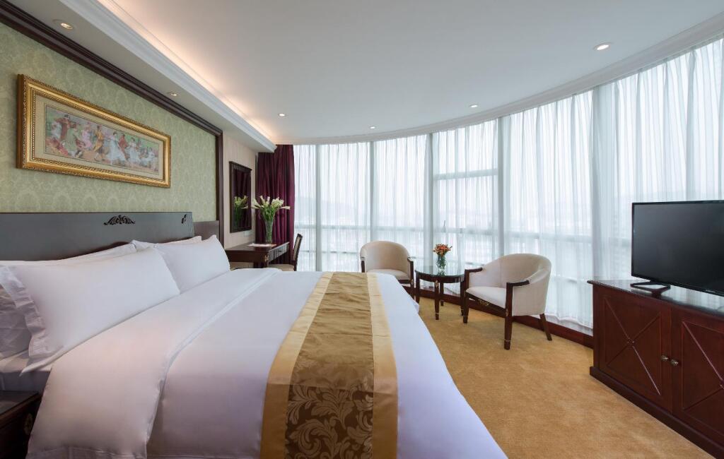 Шанхай: Vienna Hotel Shanghai Jiading New City