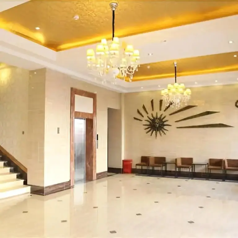 V9 Diamond Chain Hotel Wuhan Hankou Railway Station Metro Station — фото 1