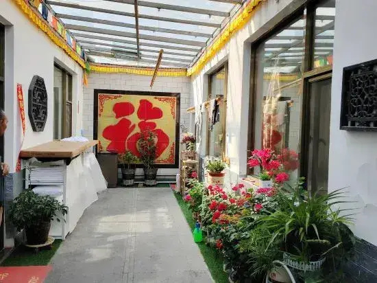 Shengyi Hotel (Wutai Mountain Tourist Center Store) — фото 1