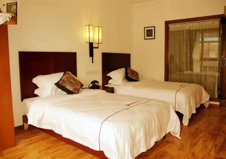 Гуйлинь: The Moon Flower Hotel