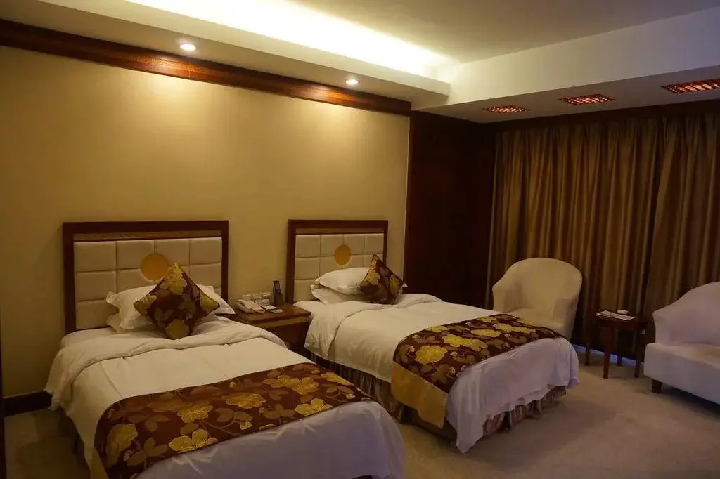 Tai'an Lijing Cherry Orchard Hotel — фото 1