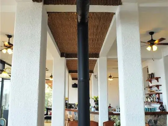 Дали: Dali Water's Edge Resort