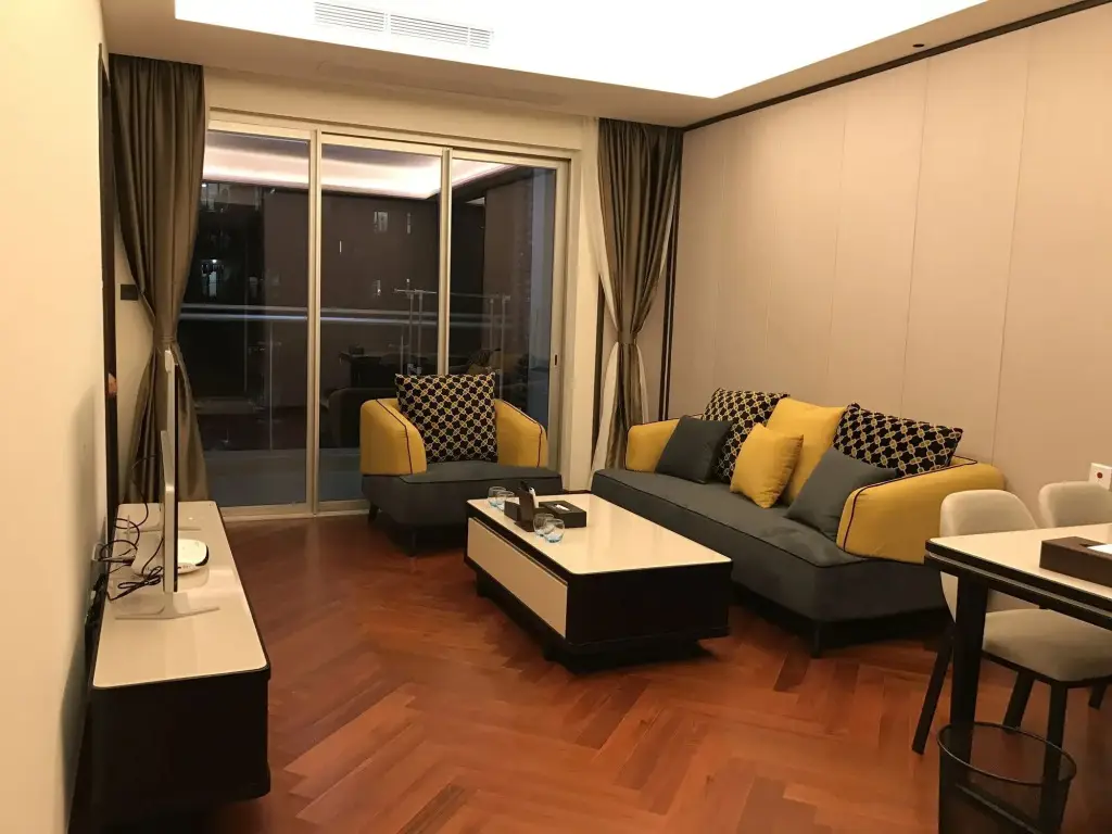 Шэньчжэнь: Shengang Executive Apartment Shenzhen