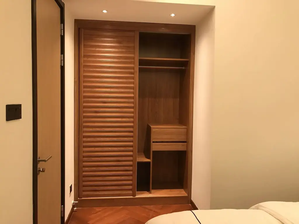 Шэньчжэнь: Shengang Executive Apartment Shenzhen