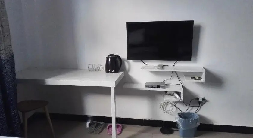 Дали: Easy Hostel