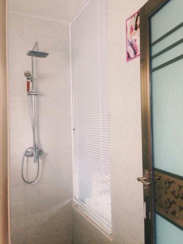Дали: Easy Hostel