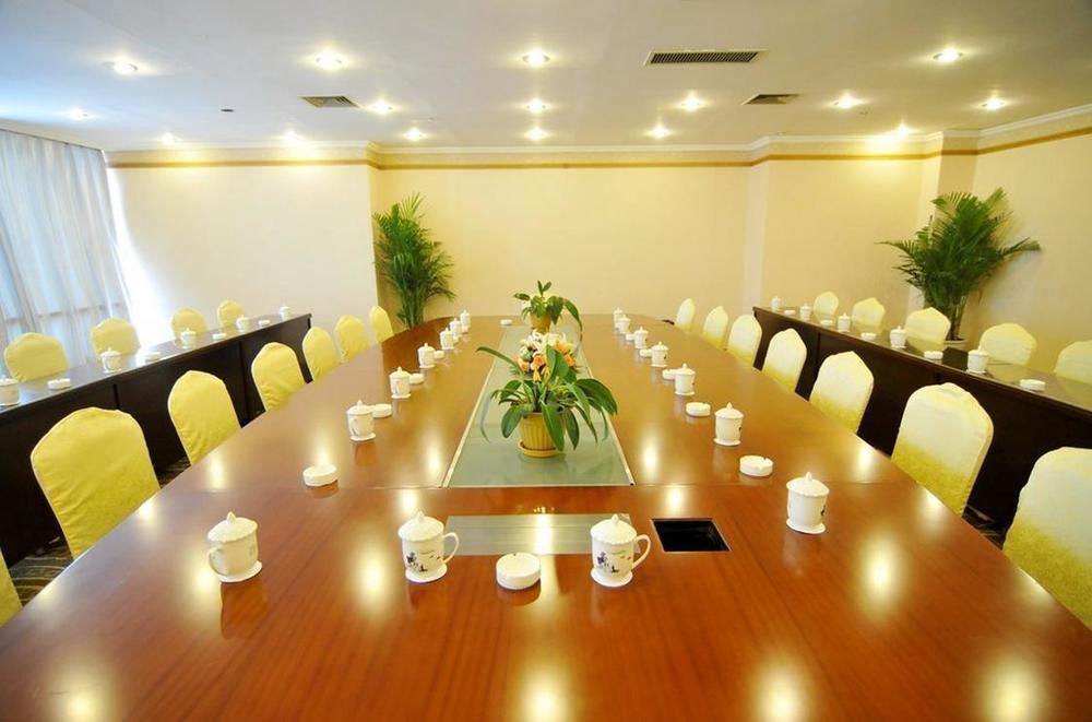 Чэнду: Shengrui Hotel