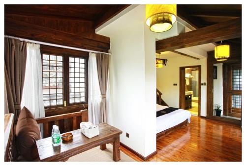 Лицзян: Yiyunju Homestay