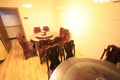 Чичжоу: Jiuhuashan Fengxing Inn