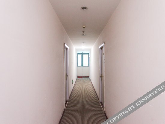 Уси: Xindongfang Hotel