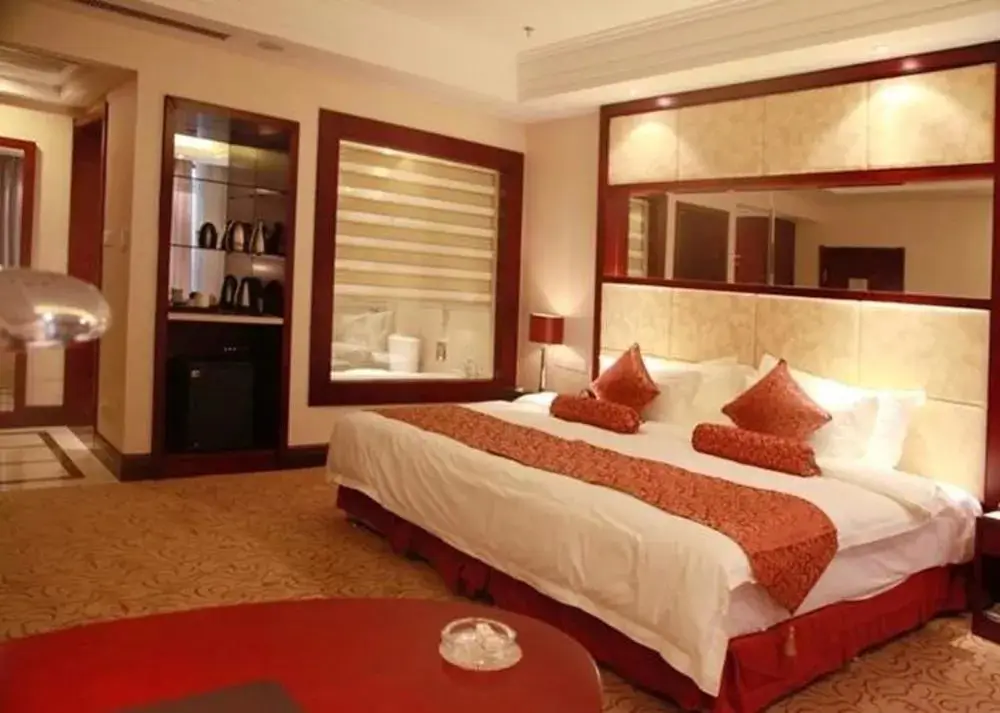 Шицзячжуан: Shijiazhuang Shen Zhou 7 Star Hotel