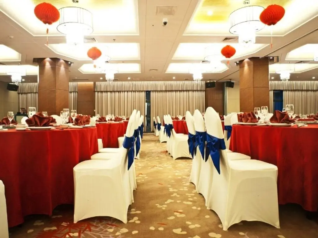 Уси: Wuxi Scholars Hotel