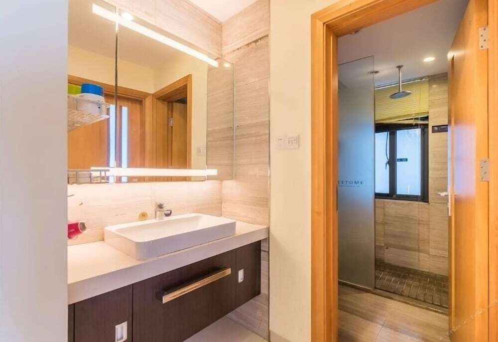 Санья: Sanya Sea View Holiday Apartment
