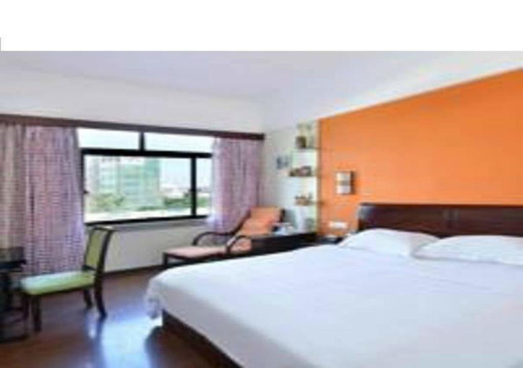 Longquan Hotel — фото 1