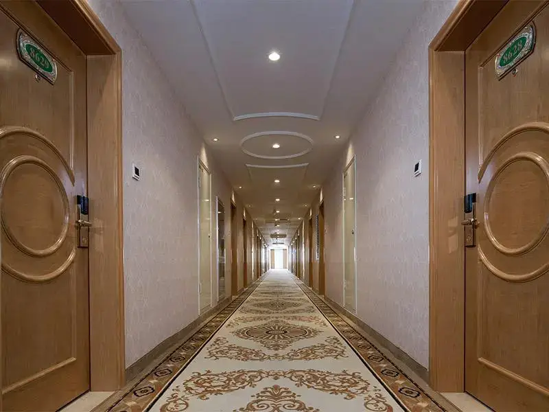 Хух-Хото: Vienna Hotel Inner Mongolia Hohhot Railway Station Gongzhufu Metro Station