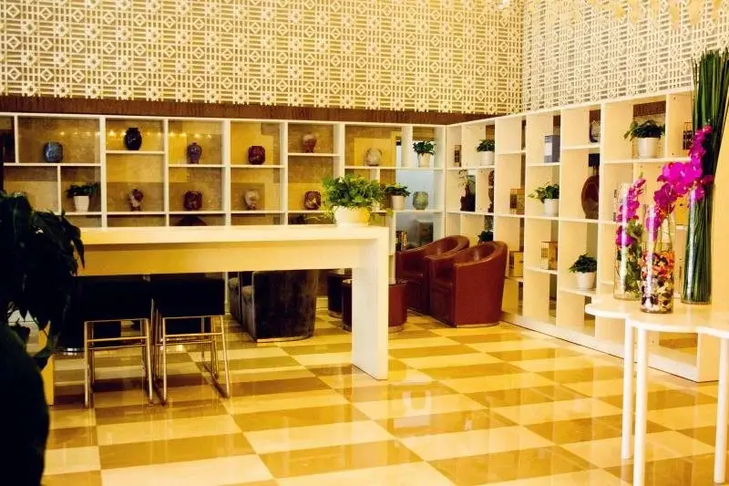 Чжэнчжоу: Jinjiang Metropolo Hotel Zhengzhou Erqi