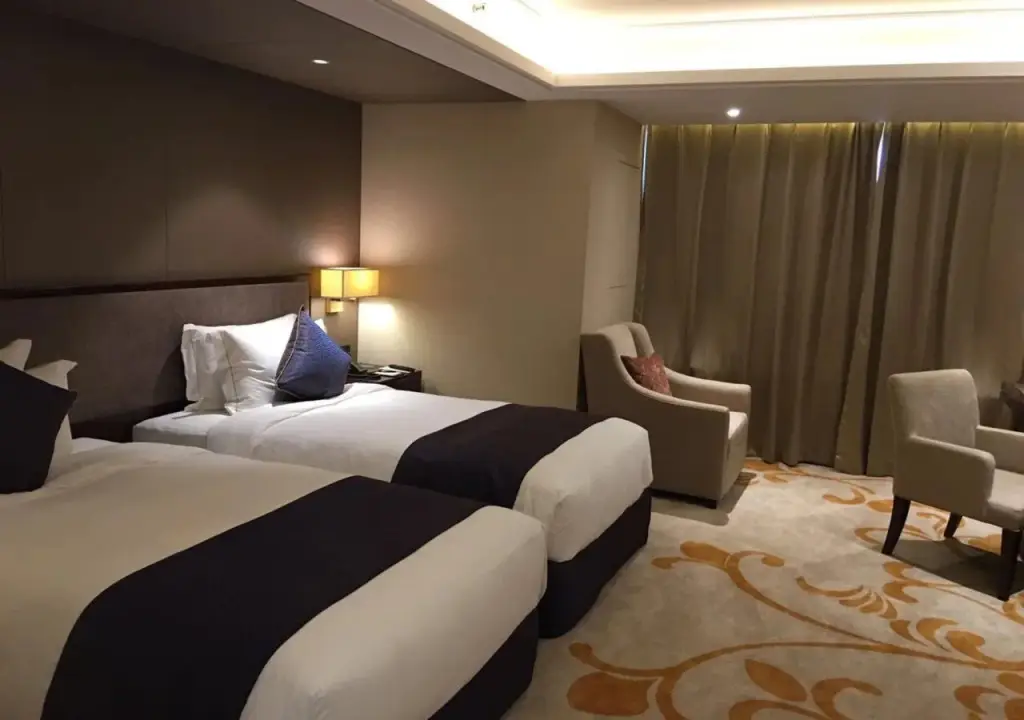 Циндао: Sky World Hotel Qingdao