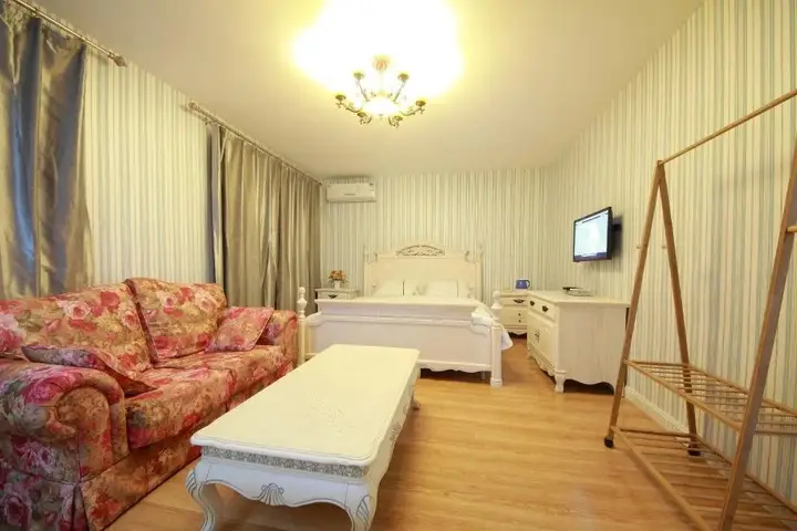 Циньхуандао: Qinhuangdao Youjian Sea Holiday Inn