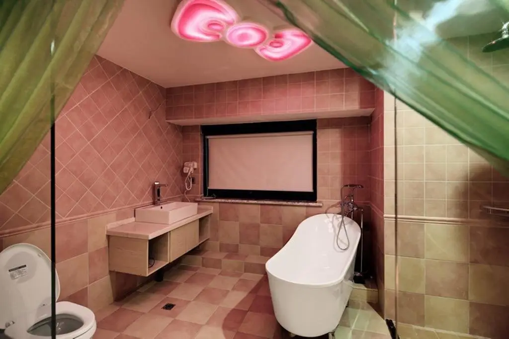 Чунцин: Chongqing Pinai Qihuan Hotel