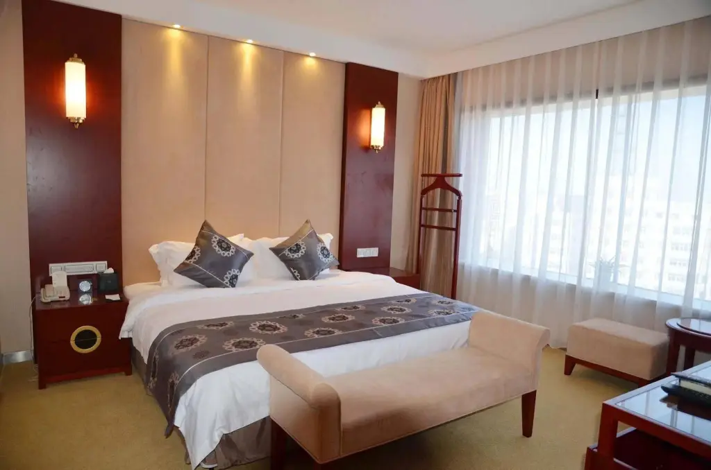 Янчжоу: New Century Hotel Yangzhou