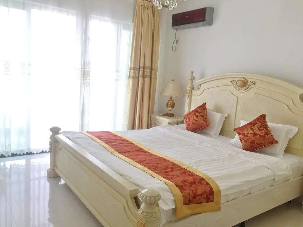 Санья: Sanya Beach Yard Apartment Sanya Bay