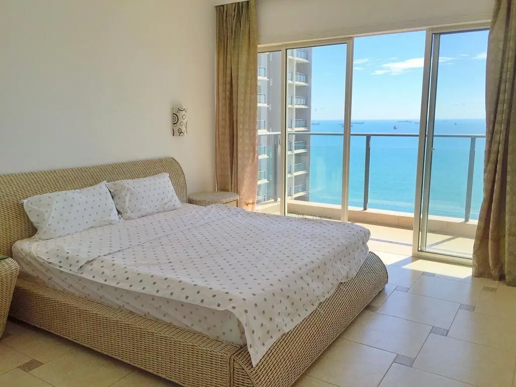 Санья: Sanya Beach Yard Apartment Sanya Bay