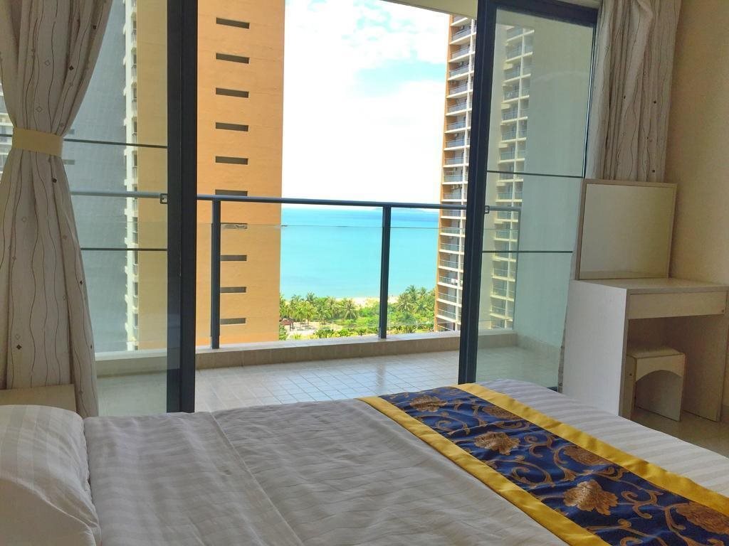 Санья: Sanya Beach Yard Apartment Sanya Bay