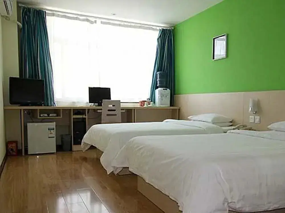 Баодин: Jinghua Hotel Dingzhou Railway Station