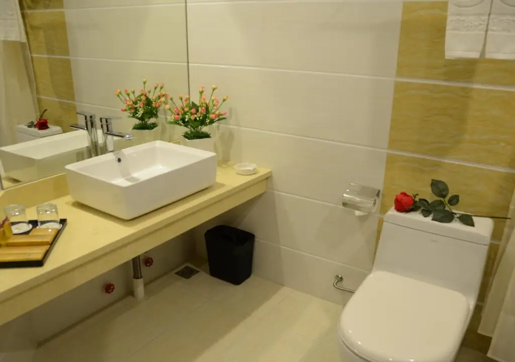 Гуанчжоу: E E Business Hotel