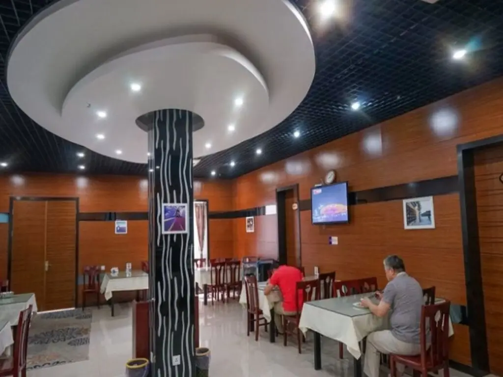 Нанкин: Lavande Hotel Nanjin Shuiximen Mochou Lake Garden