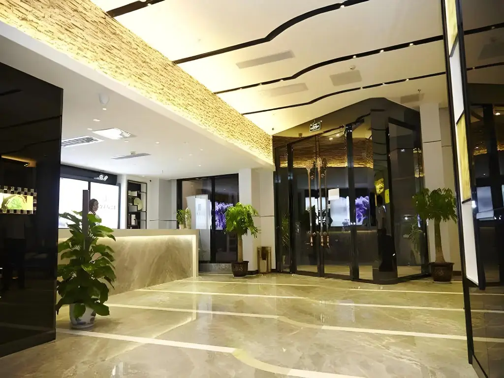 Lavande Hotel Suining West Heping Road — фото 1