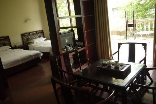 Наньпин: Wuyishan Carnival Villa Hotel