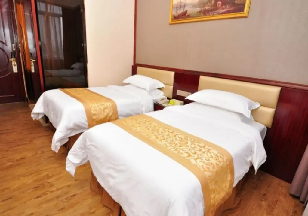 Гуанчжоу: Vienna Hotel Guangzhou Panyu Chimelong Shiqiao Metro Station