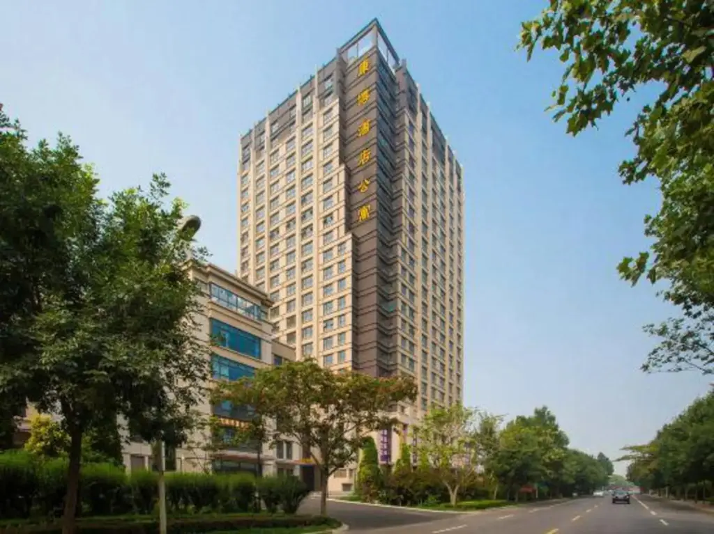 Дежоу: Kombo Hotel Apartment (City Government Aodelle Plaza Branch)