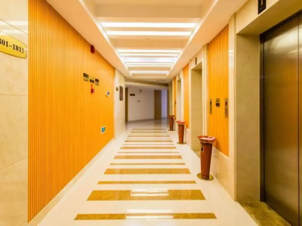 Дежоу: Kombo Hotel Apartment (City Government Aodelle Plaza Branch)