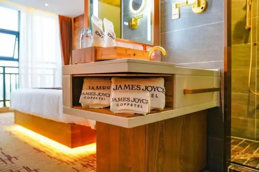 Гуанчжоу: James Joyce Coffetel·Guangzhou South Railway Station Nanpu Metro Station