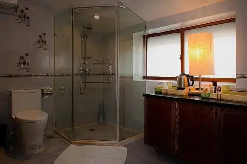 Ханчжоу: Redwood Inn