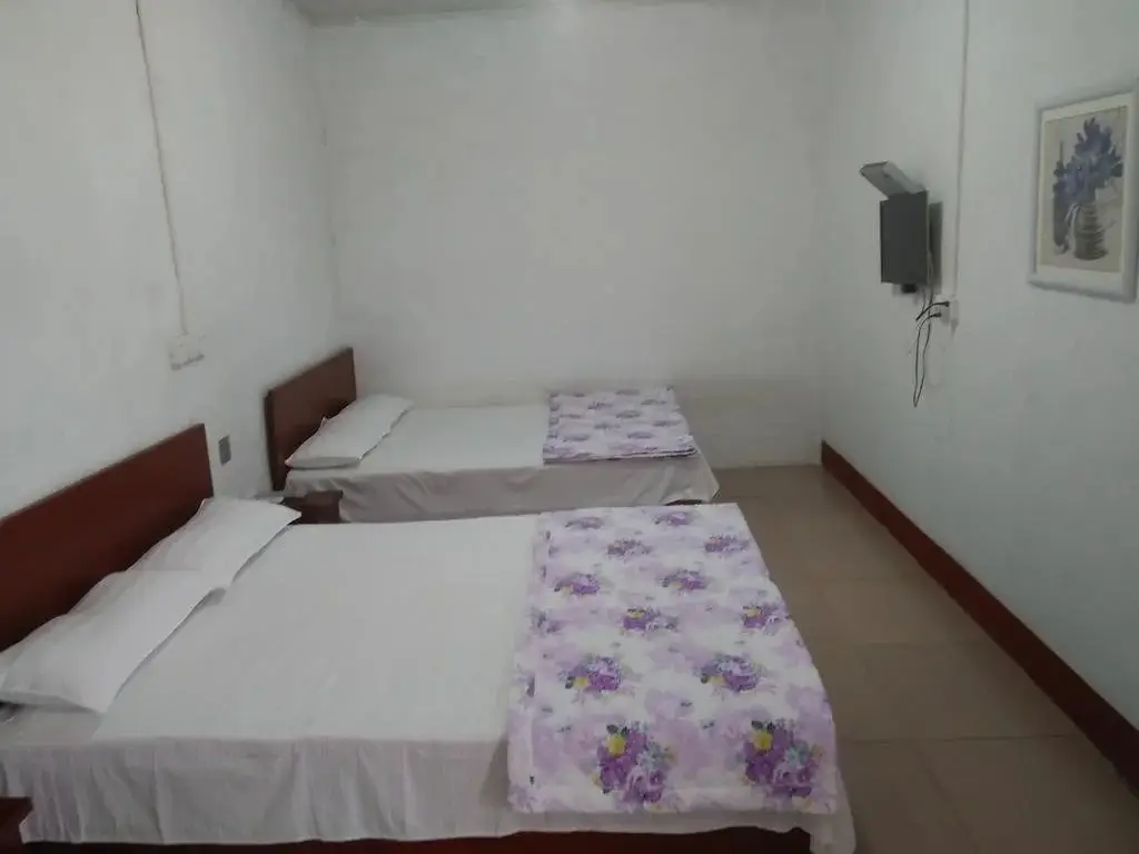 Жичжао: Sunshine fishing music Ren Jia Tai Cun Lan Su Hotel