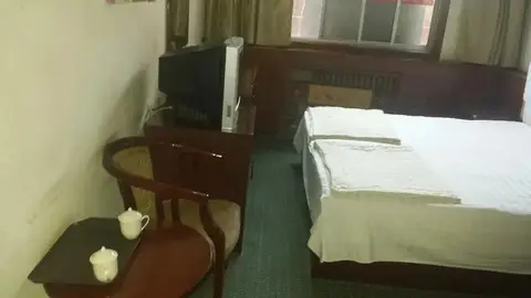 Xinmi Wanjiale Hotel — фото 1