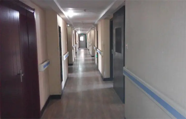 Циньхуандао: Waimao Hotel