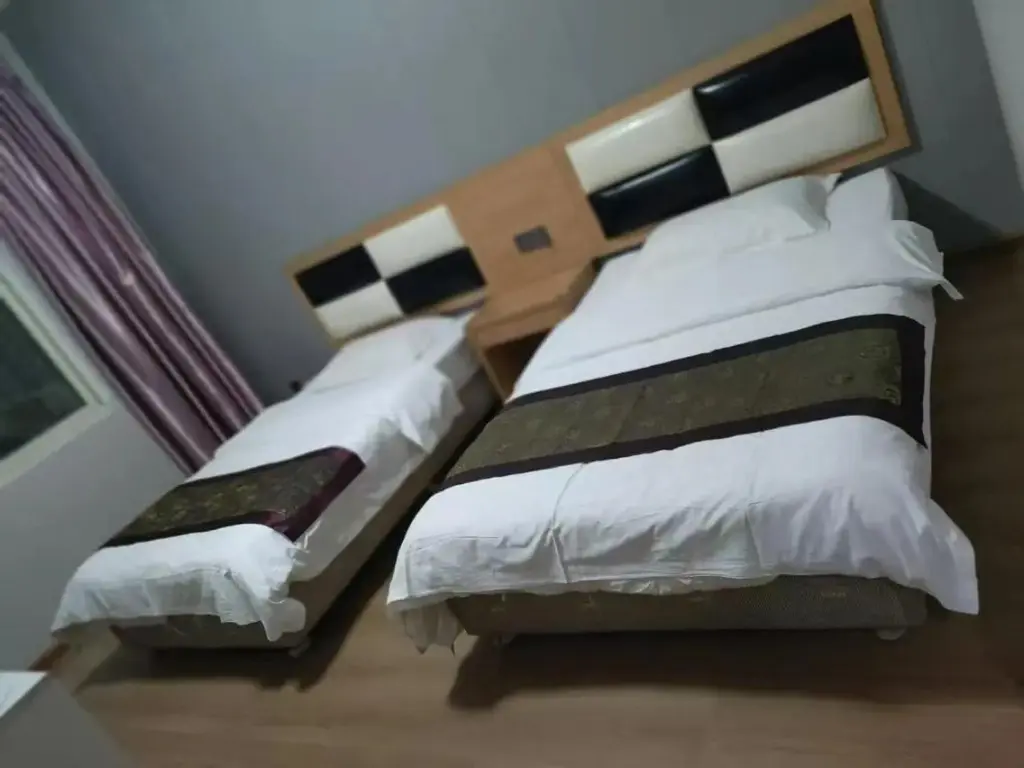 Куньмин: Kunming Huangting Hotel Changshui Airport