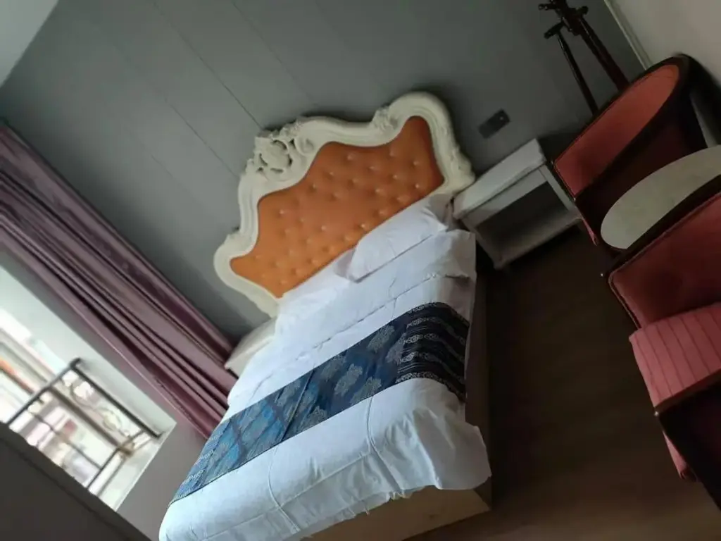 Куньмин: Kunming Huangting Hotel Changshui Airport