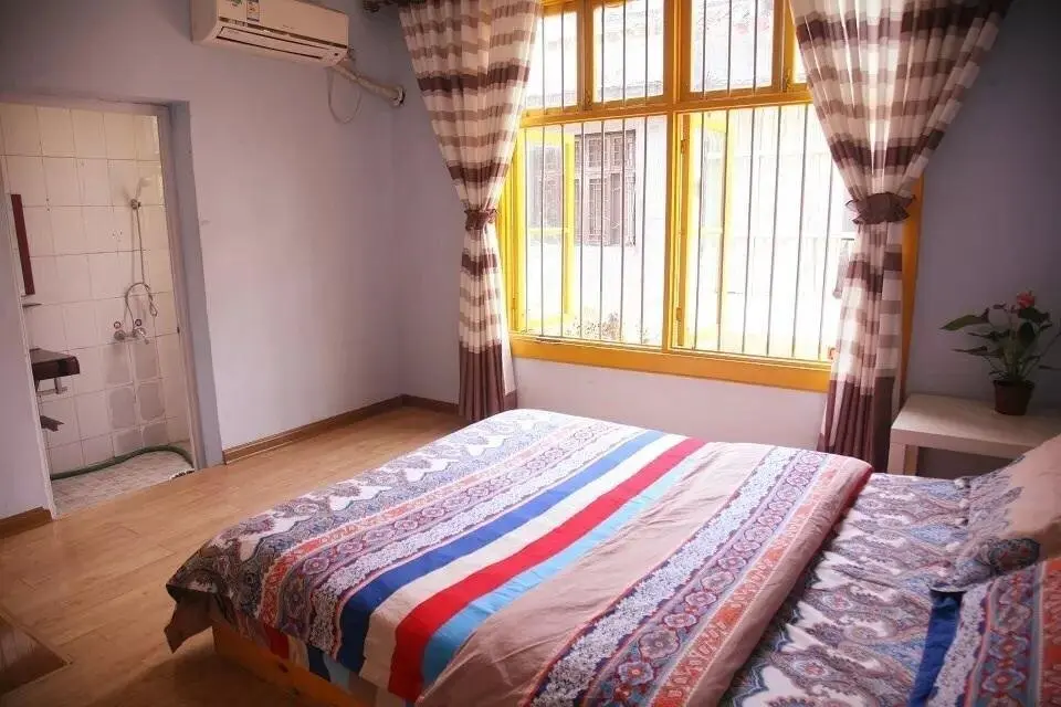 Сянси: Congcongnanian Inn