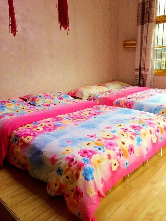 Сянси: Congcongnanian Inn