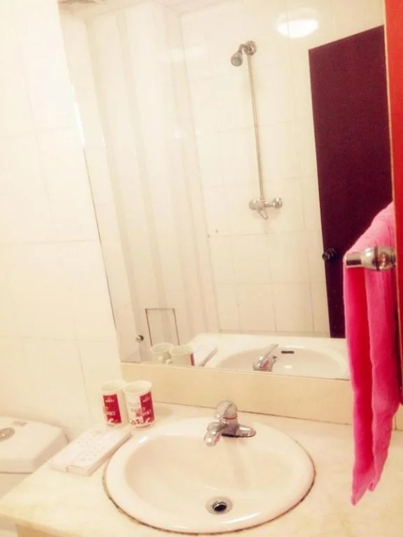 Циньхуандао: Yibin Hotel