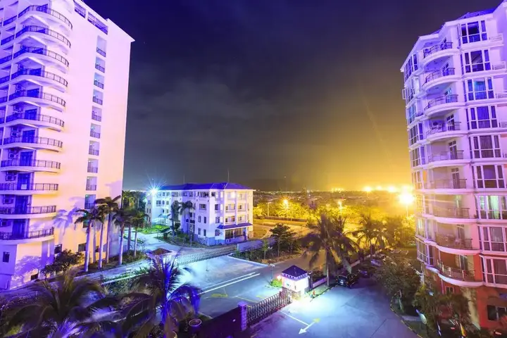 Санья: Sanya Blue Ocean Yefeng Seaview Apartment