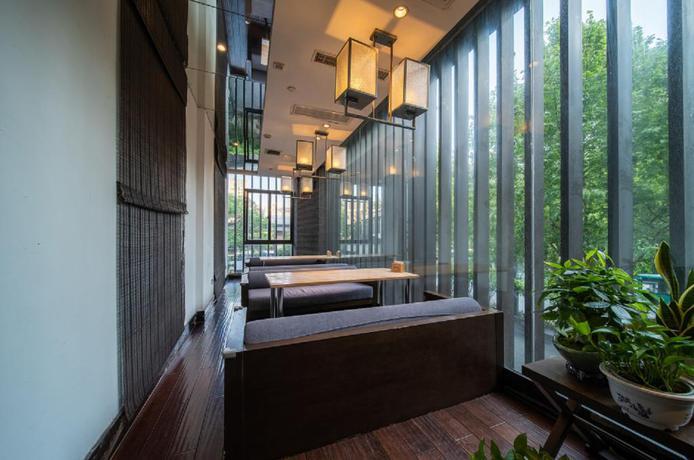 Ханчжоу: Scholars Hotel Hangzhou West Lake Wulin Square Zhejiang University