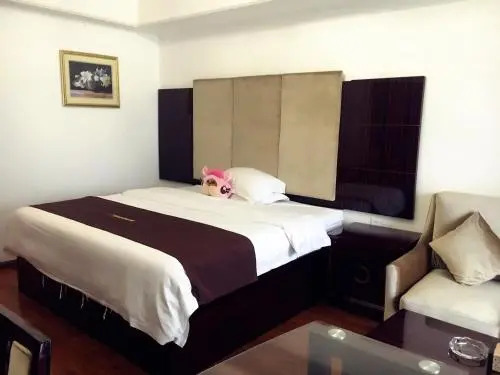 Golden Sunshine Apartment Panyu Wanda Plaza — фото 1